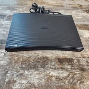 Samsung BD-J5700 Blu-ray DVD Player WiFi HDMI Streaming Tested No Remote